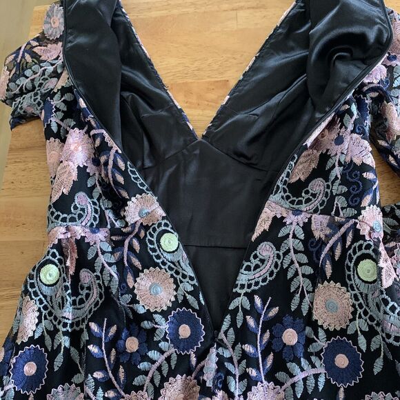 Anthropologie Dress ML Monique Lhuillier Embroidery Floral Bell Sleeve Roupell 0 - Picture 4 of 16